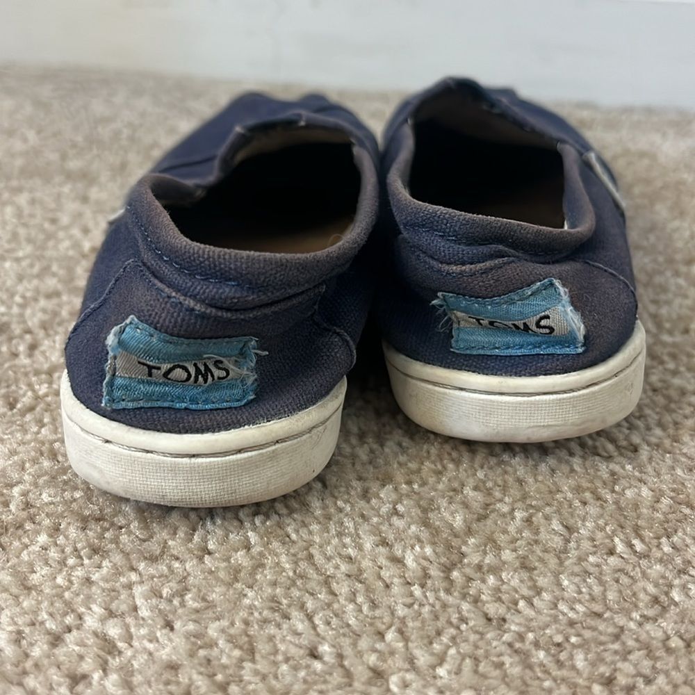 Toms Kids Navy Blue Canvas Slip-On Sneakers - Picture 4 of 6